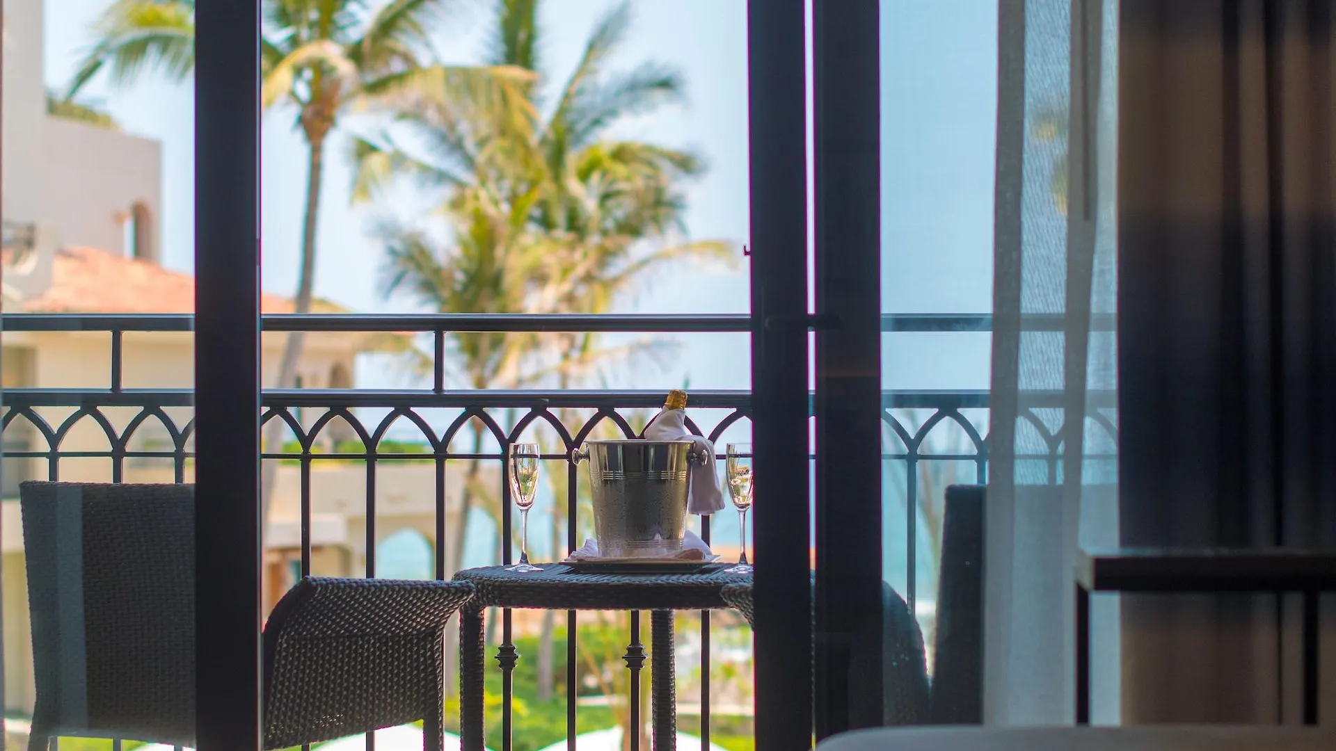 Pueblo Bonito Mazatlan Beach Resort 4*,